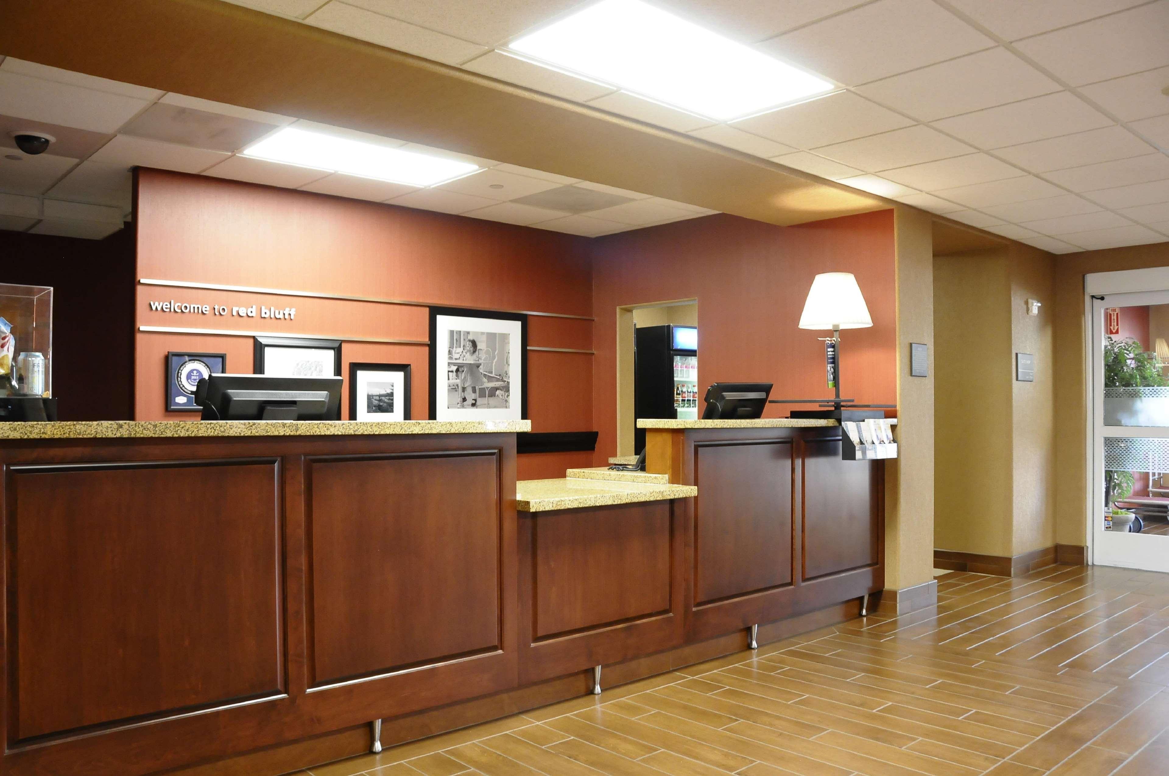 Hampton Inn & Suites Red Bluff Esterno foto