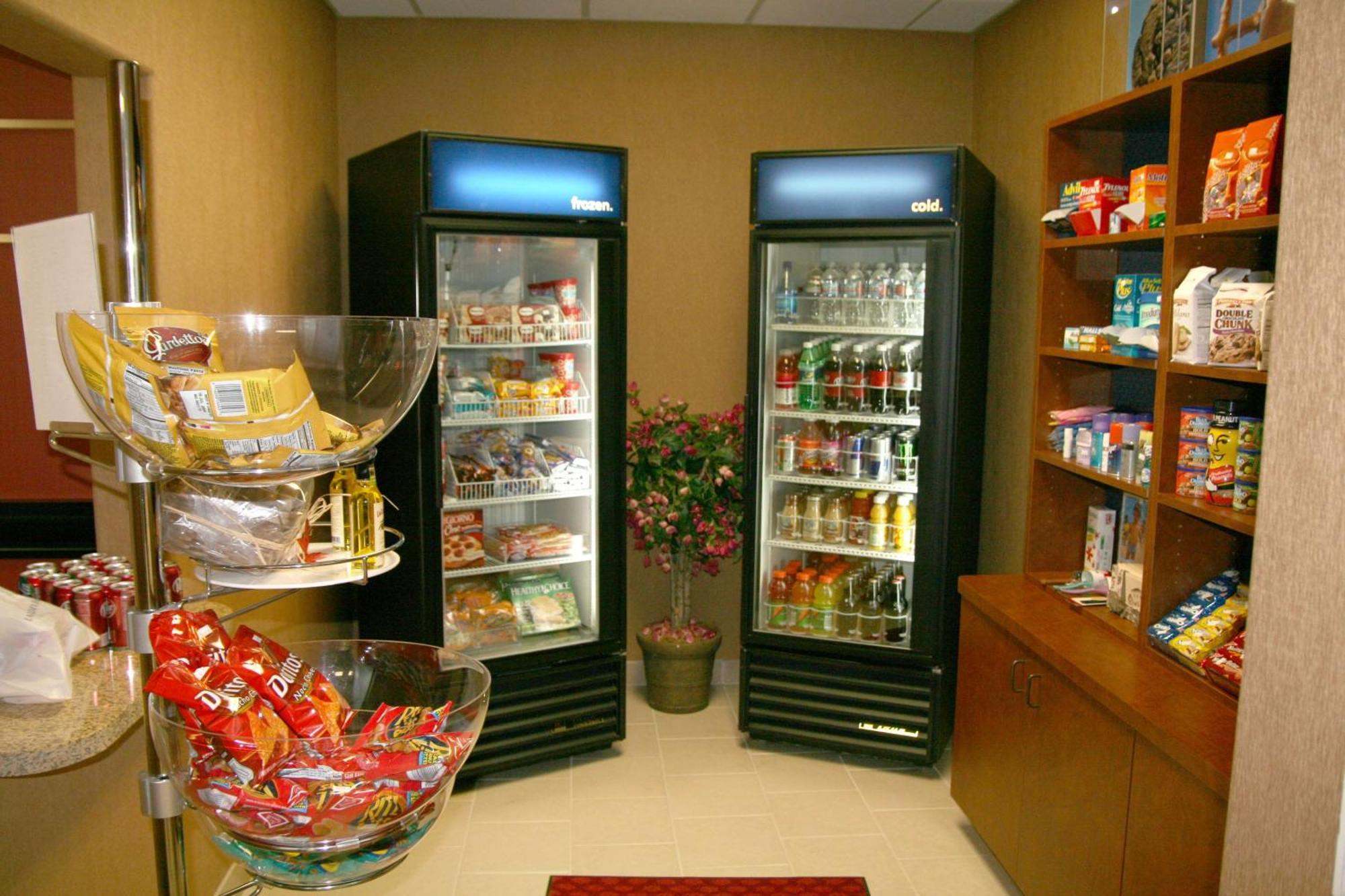 Hampton Inn & Suites Red Bluff Esterno foto